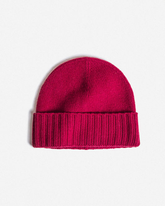 Everwarm Cashmere Beanie on a white table