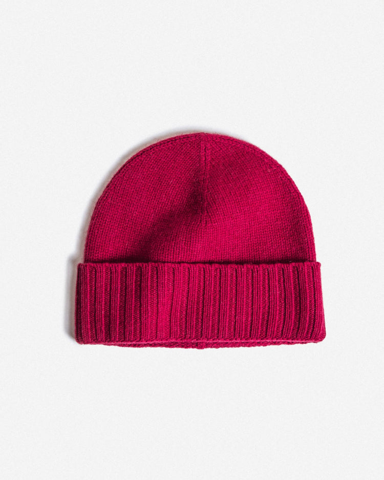 Everwarm Cashmere Beanie on a white table