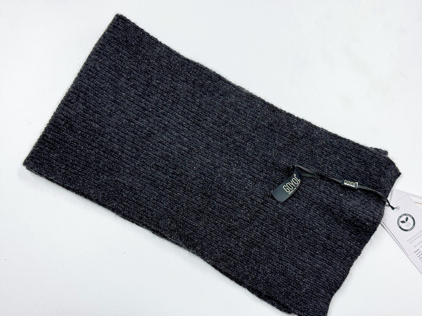 Ribbed Knit Cashmere Scarf
